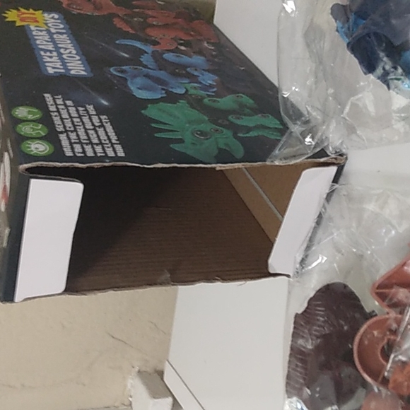 Take Apart Do It Yourself Dino Toy Robots - Picture 5 of 5